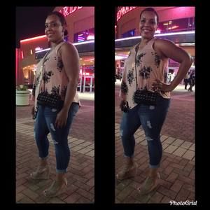 Meet your Posher, Deandra